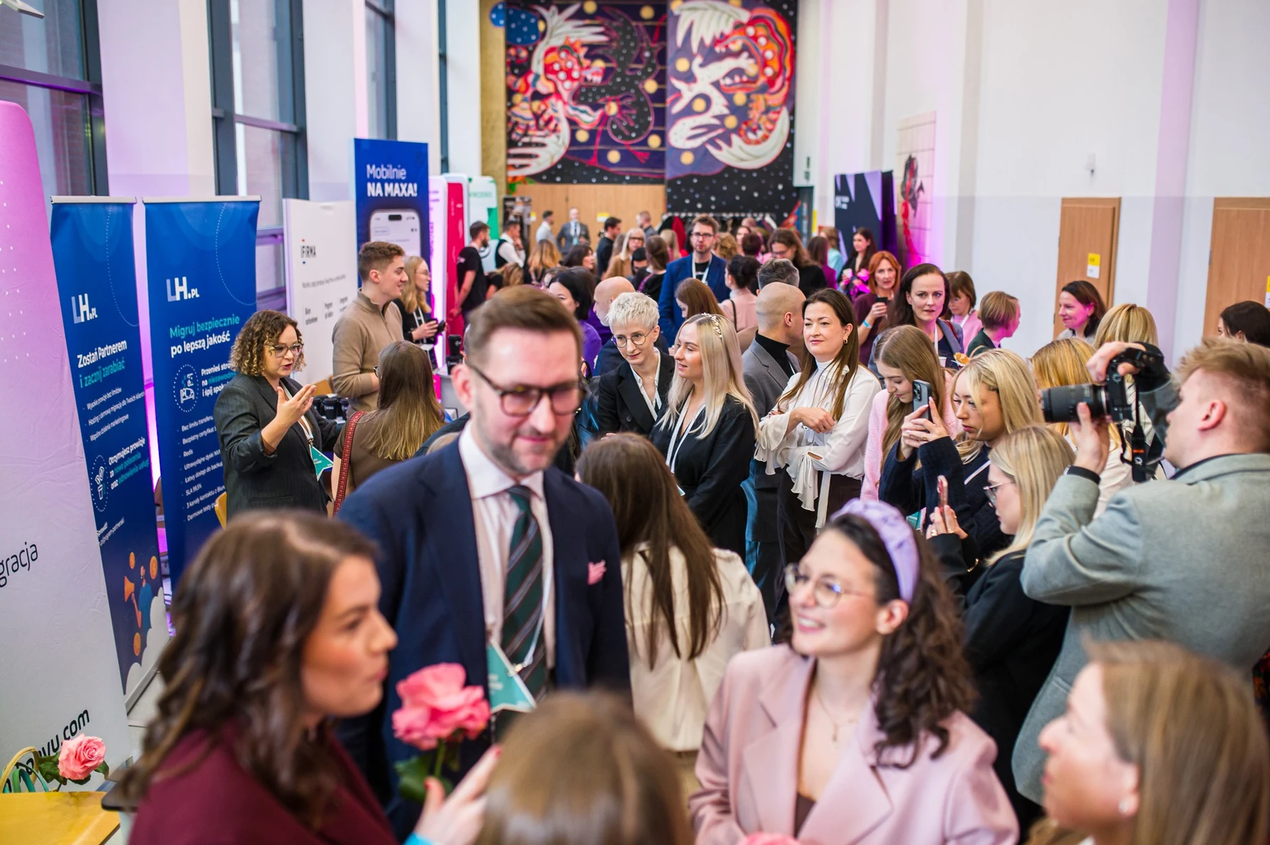 Networking i rozmowy podczas Konferencji GIRLBOSSKIE 2025